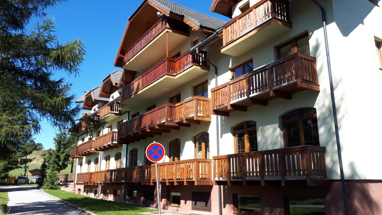 Kamzik Donovaly Apartmany A Studia ภายนอก รูปภาพ
